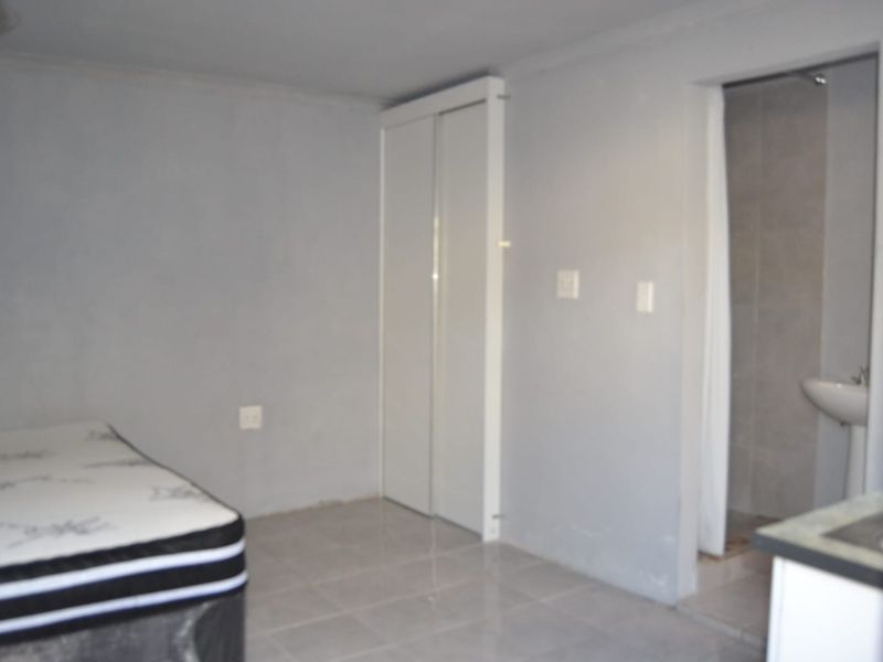 Charming Flat for Rent in Ilitha Park, Khayelitsha - Photo 6
