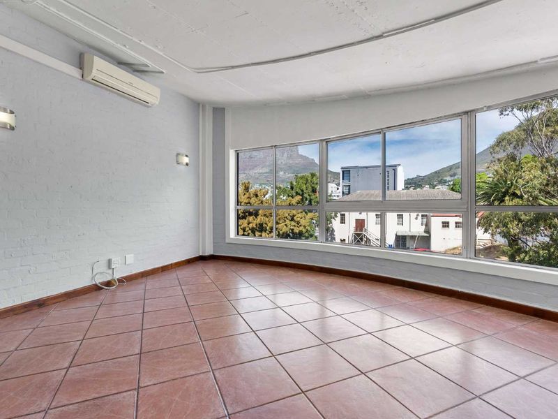 Work, play, live.  On the edge of the City - Photo 3