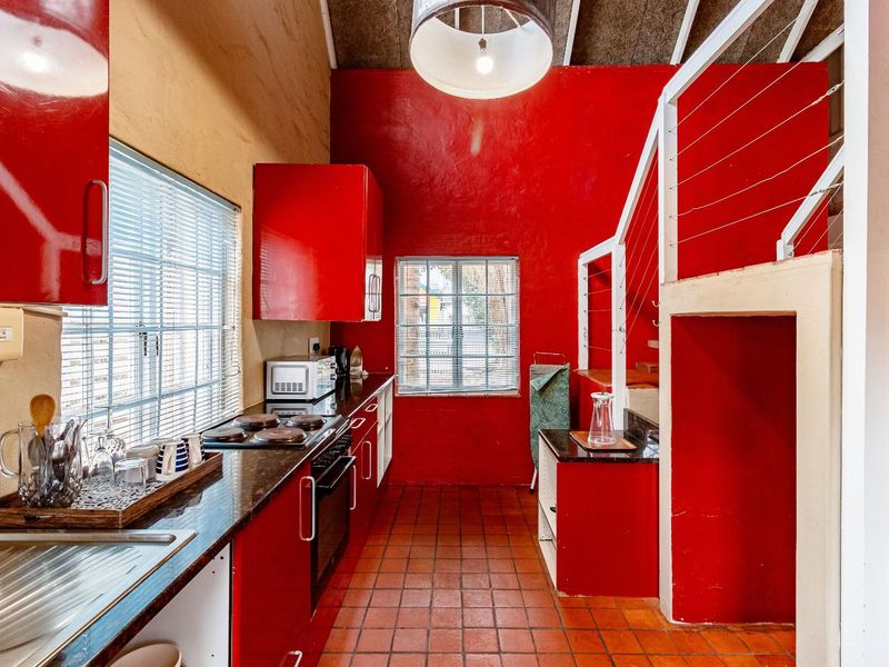 An opportunity to live in the trendy suburb of Richmond Hill. - Photo 6