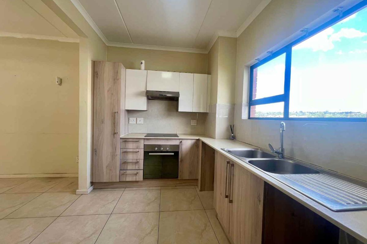 Live Large: 116m2 Apartment with Modern Touches & Family Perks! - Photo 4