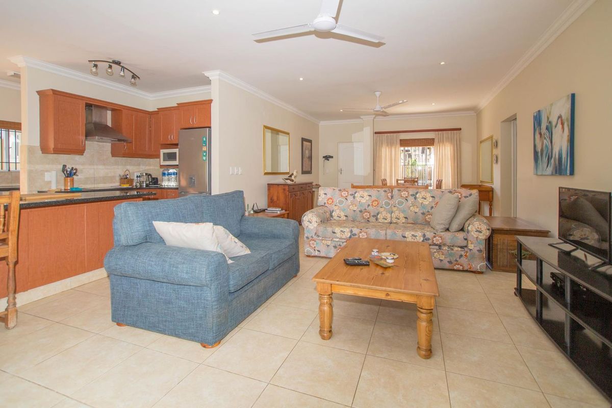DURBAN NORTH - 2 BEDROOM STEPLESS PET FRIENDLY SIMPLEX - Photo 5