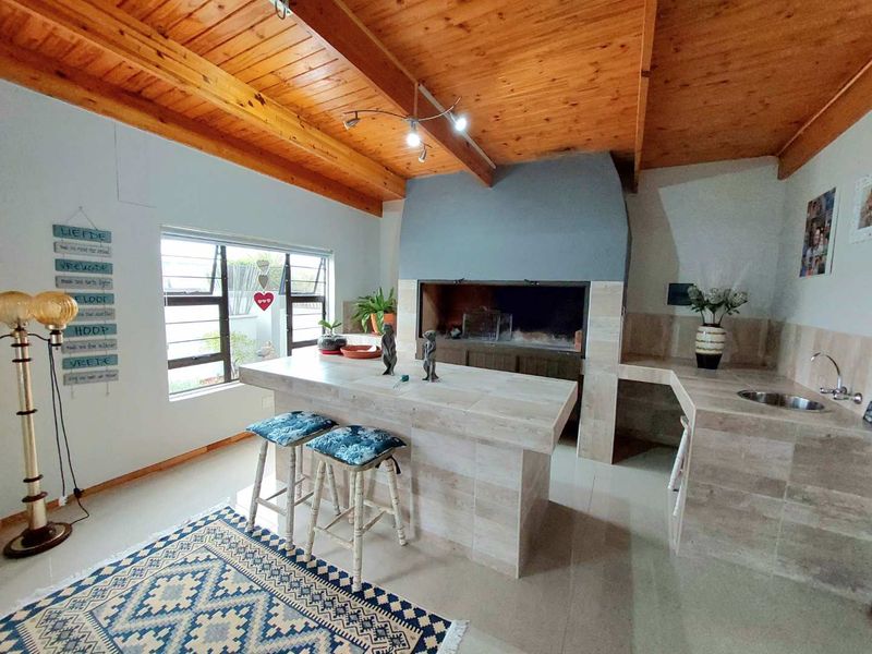 Exceptional 5-Bedroom Home in North Dune – Below Market Value! - Photo 6
