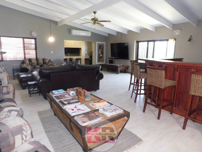 Nestled in the heart of Hentiesbay - Photo 3