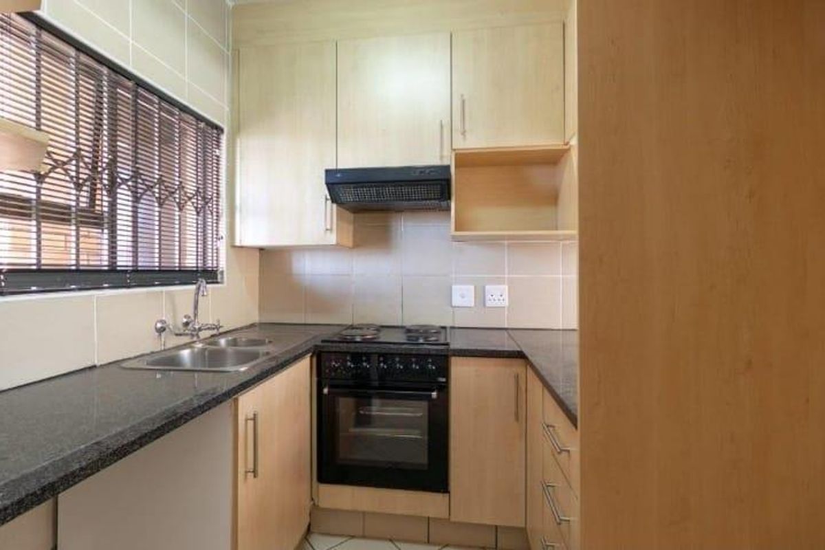 2 Bedroom Townhouse for Sale in Winchester Hills Johannesburg South - Photo 4