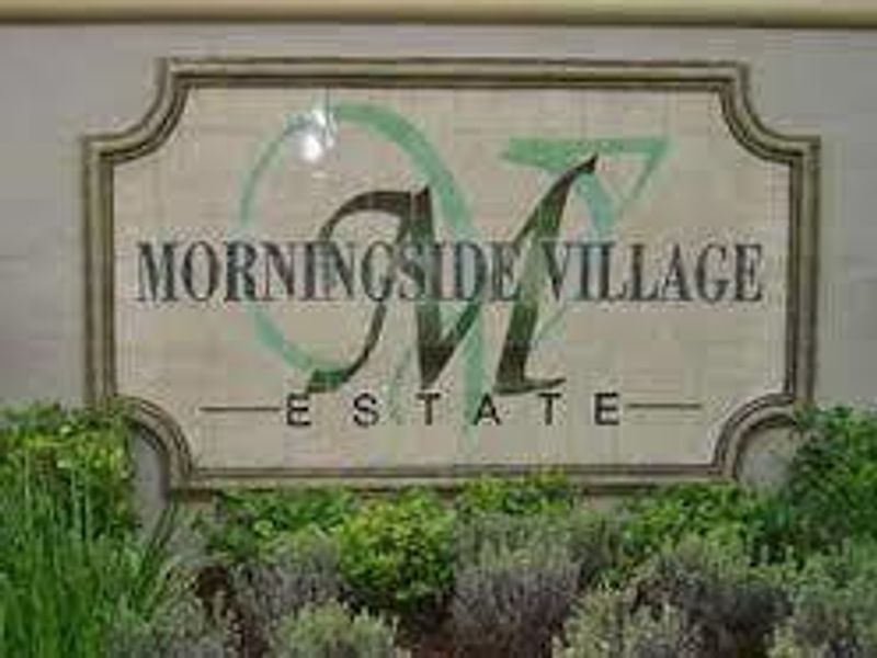 2 Bedroom Townhouse in Morningside Village Estate - Photo 2