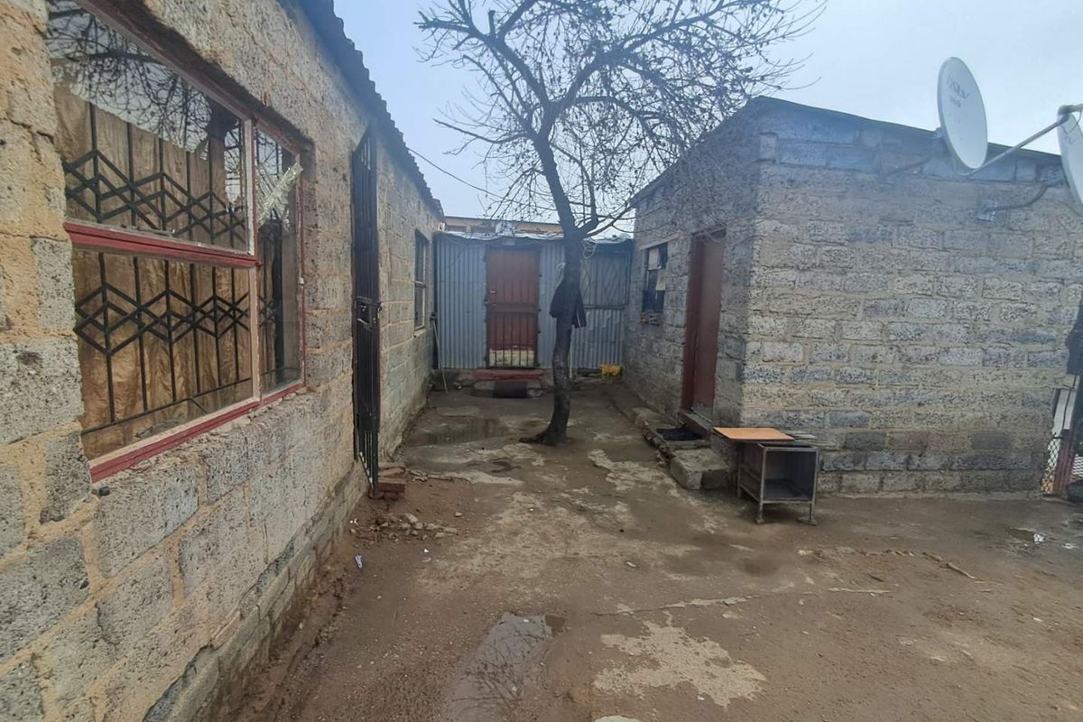 House In Ehlanzeni Tembisa - Photo 3