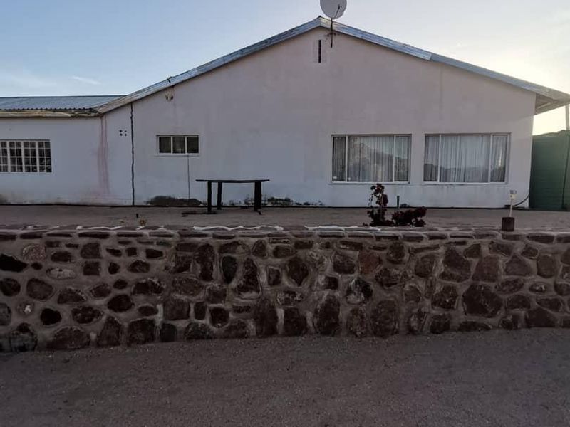 FOR SALE - 7.4HA SMALLHOLDING WITH MAIN HOUSE, MULTIPLE FLATS - USAKOS - Photo 9