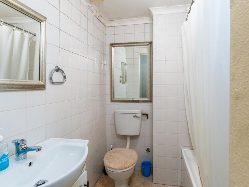 High-Yield Investment | 4 Self-Contained Units | GR4 Zoning - Photo 10