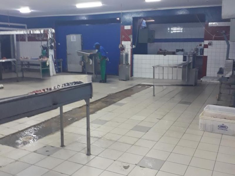 Well-located building with numerous potential - Photo 5