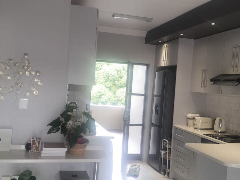 2 Bedroom Apartment for sale - Photo 9