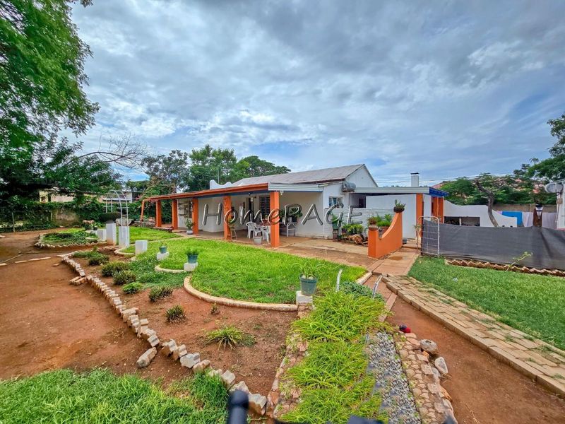 Outjo:  Quaint Cottage-Style Home for Sale - Photo 4