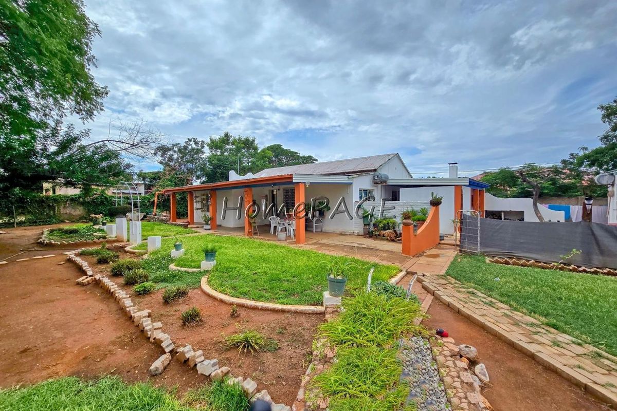 Outjo:  Quaint Cottage-Style Home for Sale - Photo 4