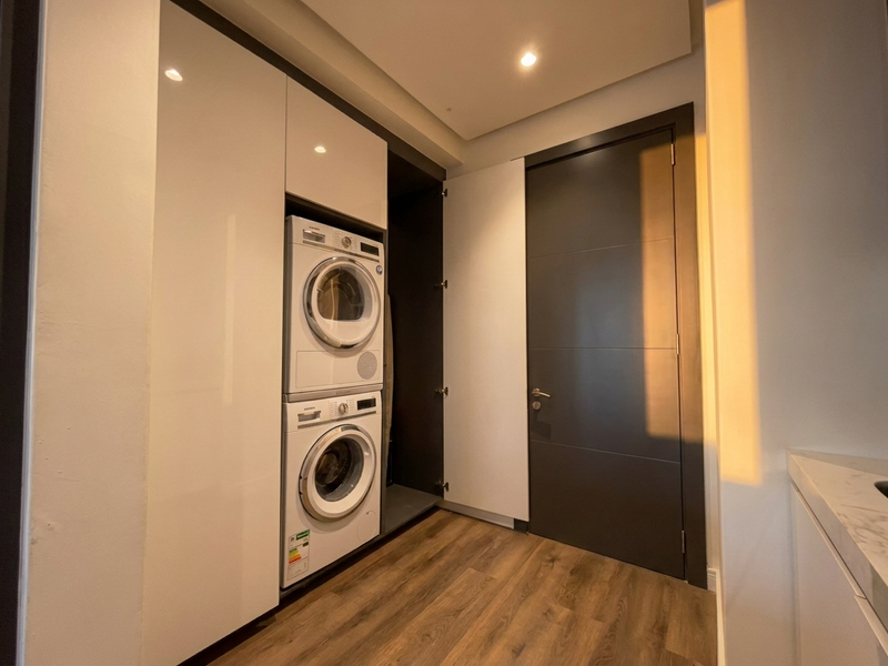 Luxury Lagoon-Facing Living in the Heart of Steyn City - Photo 7