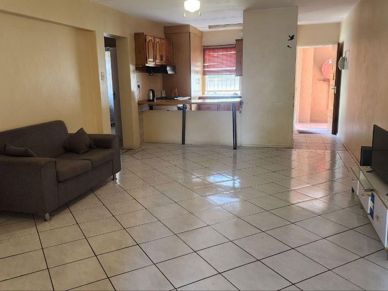 Short term Rental Apartment in Safari Gardens - Photo 3