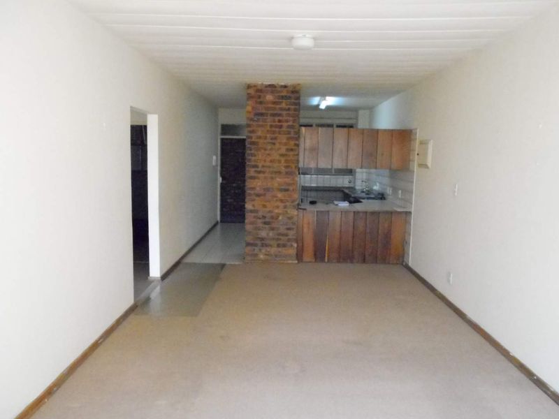 2 Bed, 1 Bath Apartment to rent - Photo 7