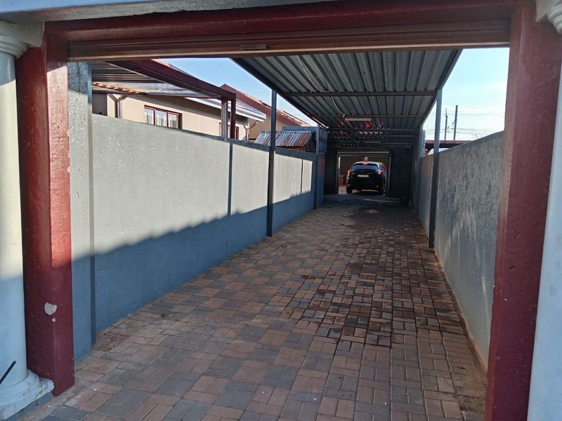 3 Bedroom House for Sale in Soshanguve Vv - Photo 8