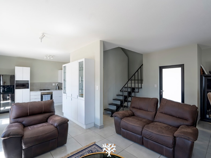 Family Home For Rent | Kleine Kuppe | N$23 000 - Photo 4