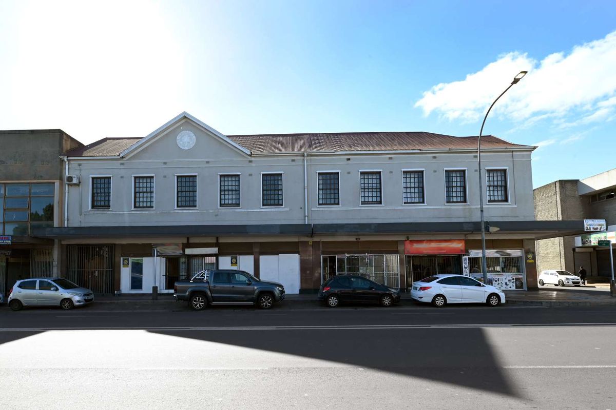 High visibility Retail & Residential building in Glenlily - Photo 5