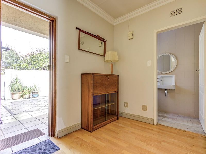 SUN FILLED SIMPLEX in desirable LORDS WEST COMPLEX! - Photo 9