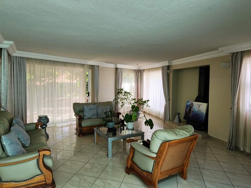 BEDROOM LUXURY HOUSE IN AUASBLICK - Photo 2