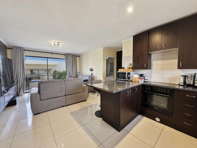 WELL PRICED 2 BEDROOM PENTHOUSE APARTMENT FOR RENT IN MIDRAND - Photo 4