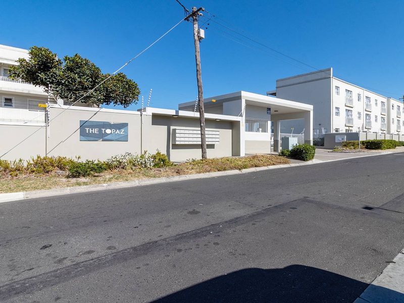 Comfortable 2-Bedroom, 1-Bath Apartment – Ideal Everyday Living - Photo 2