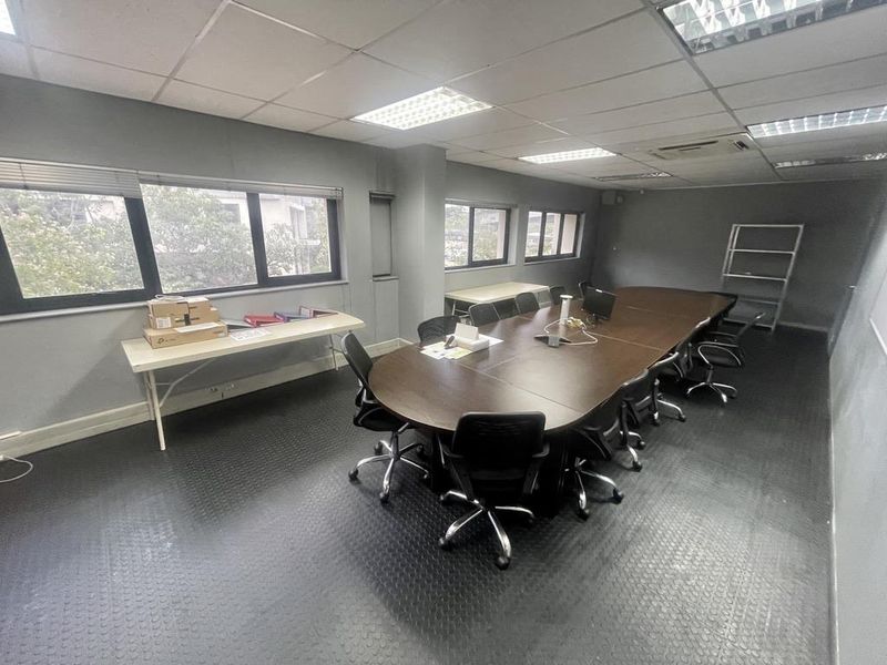 Hendra - Prime 1 004 sqm Industrial Unit – For Sale | Riverhorse Valley - Photo 8