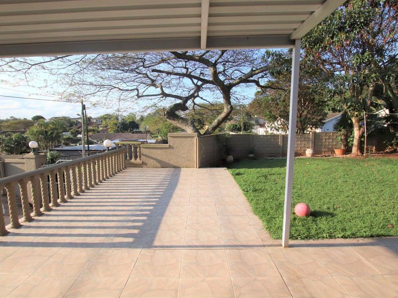 Neat Family Home in Glen Anil - Photo 4