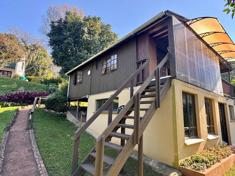 FOR RENT  |  Bothas Hill  |  3 Bedroom Garden Cabin - Photo 2