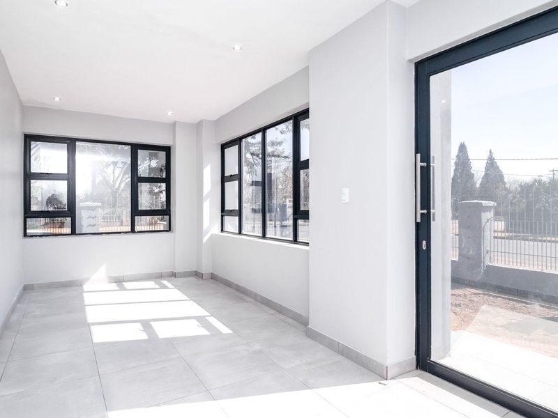 Ready for Success? Own This Premier Office Now! - Photo 2