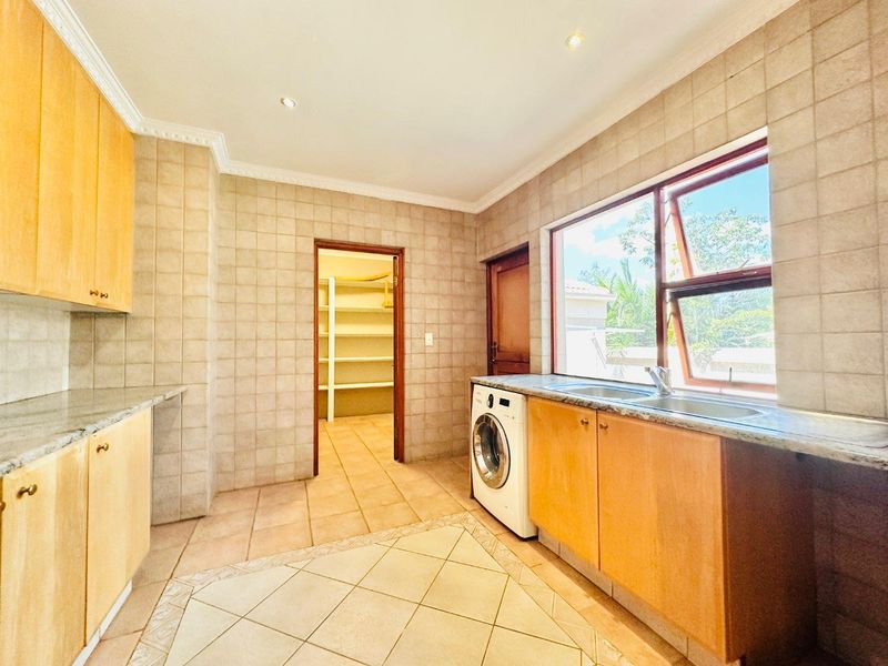 4 Bedroom House to Rent in Dainfern Golf Estate - Photo 6