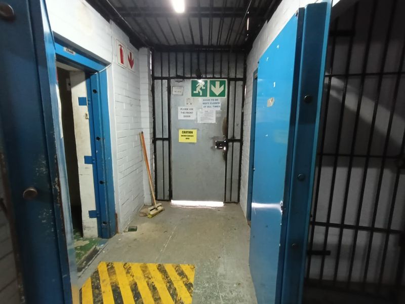 UNIT TO LET | PRIME UNIT – SHEPSTONE ROAD - Photo 9