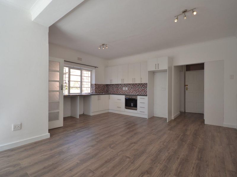 Art Deco meets Sea Point trendy lifestyle - Photo 3