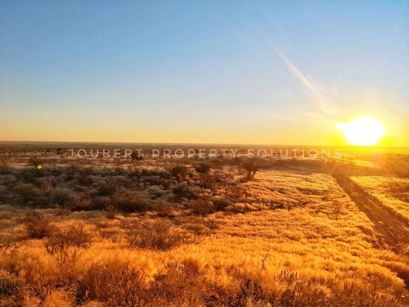 EXCEPTIONAL LIFESTYLE GAME FARM FOR SALE IN THE SOUTH OF NAMIBIA - Photo 2
