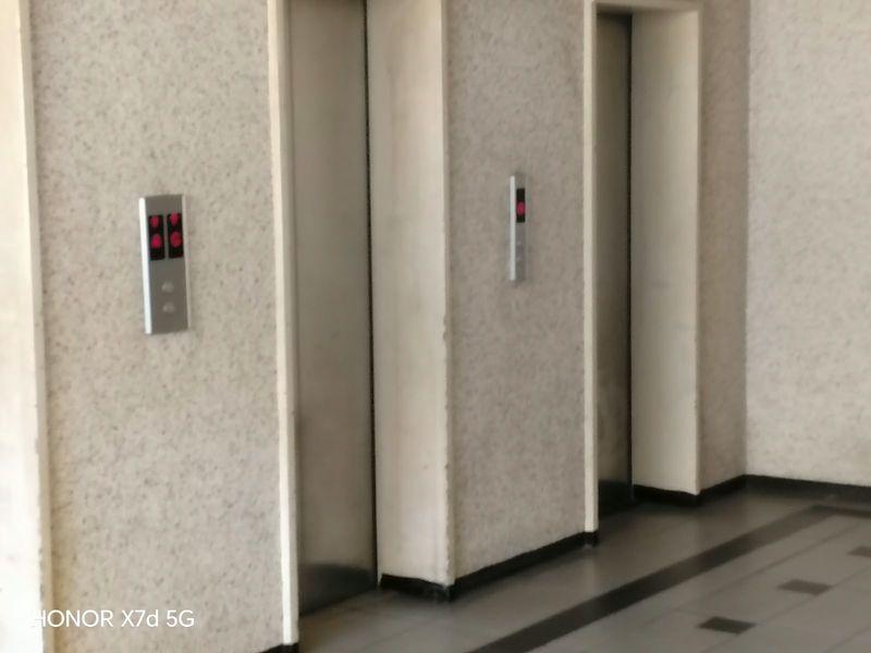 large 3- bedrroom unit  overlooking the coast on South Beach - Photo 5