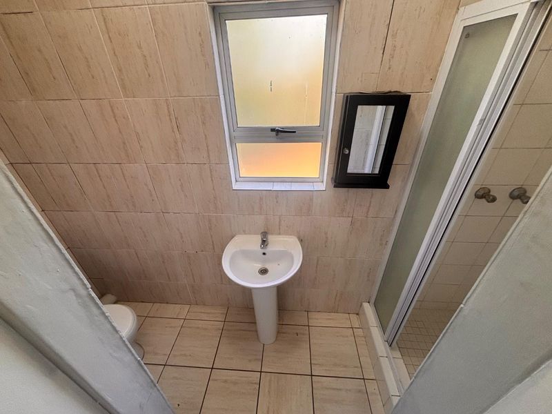 3 Bedroom Unit for Rent in Prime Malvern !! - Photo 9