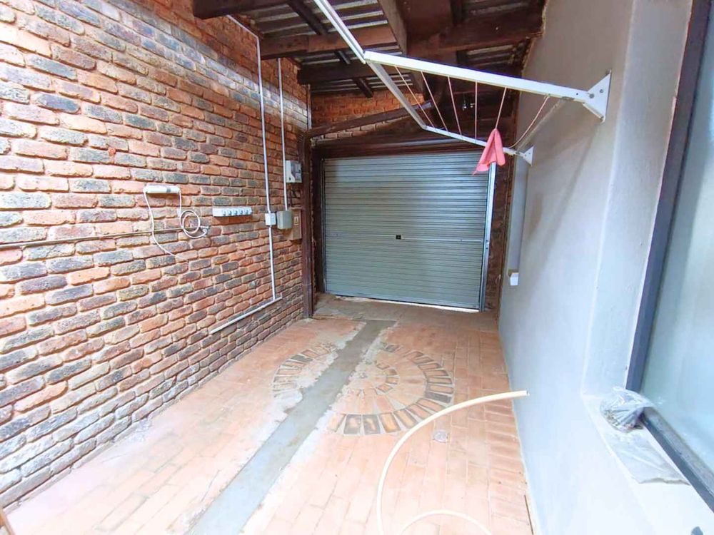 Flatlet Garage