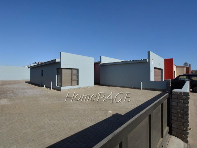 Fairway Estates, Walvis Bay, 3 Bedroom house in a quiet Cul de Sac for sale - Photo 2