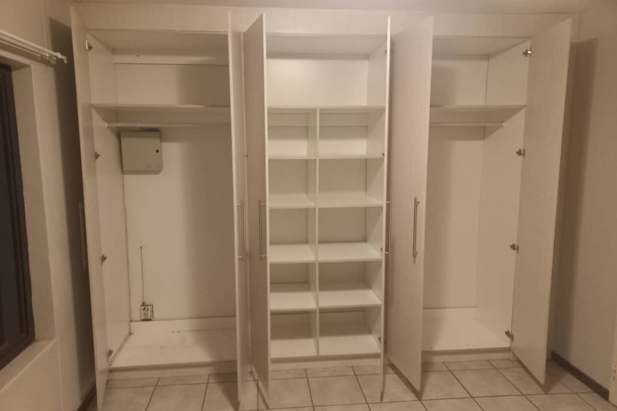 GROUND FLOOR 3 BEDROOM APARTMENT FOR SALE IN ELISENHEIM - Photo 4