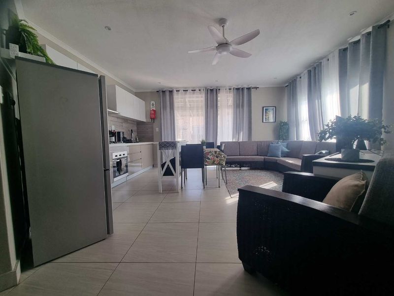 Lease This 3-Bedroom Gem with Private Bathrooms & Relaxing Patio - Photo 3