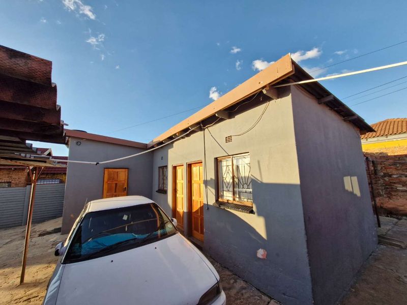 2 Bedroom house for sale in Mamelodi West. - Photo 10