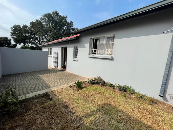 Property #2485825, Cottage Rental Monthly in Discovery