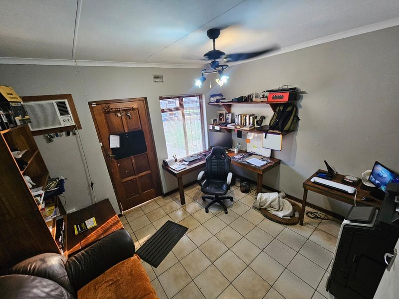 Welcome to Your Dream Family Oasis! - Photo 3