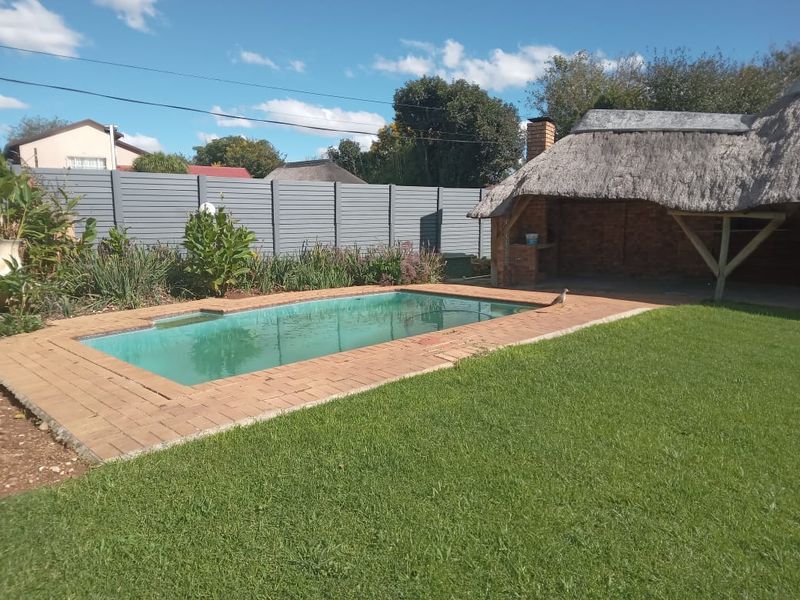 Kempton Park: 3-Bed Home with Solar / Prepaid & Separate Flatlet - Photo 2