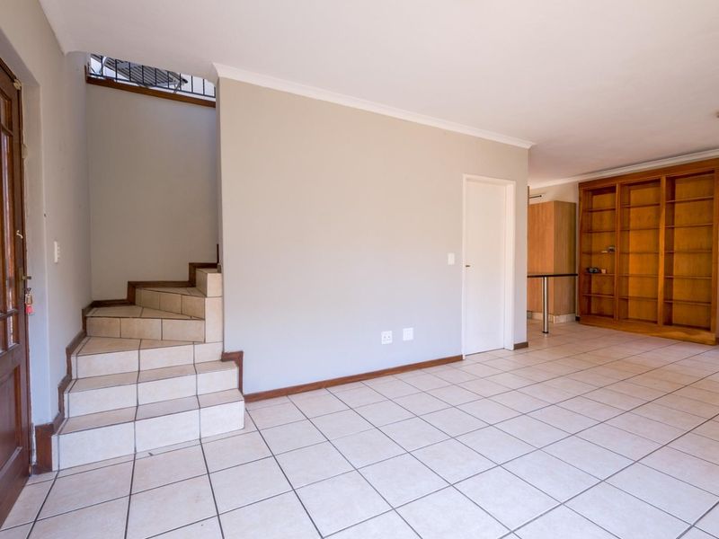 A stunning 3-bedroom house in Craigavon, Fourways - Photo 8