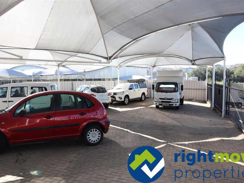 Business premises that’s Perfect for workshop or panel beater. Easily accessible. - Photo 3