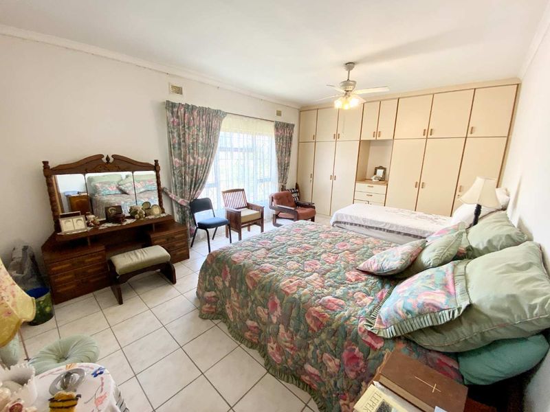 Spacious Family Home in Umhlanga (Shared Property- Furnsihed) - Photo 10