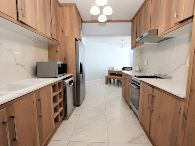 Hendra Estates - Stunning Pet-Friendly Duplex For Sale In Prime Umhlanga - Photo 2