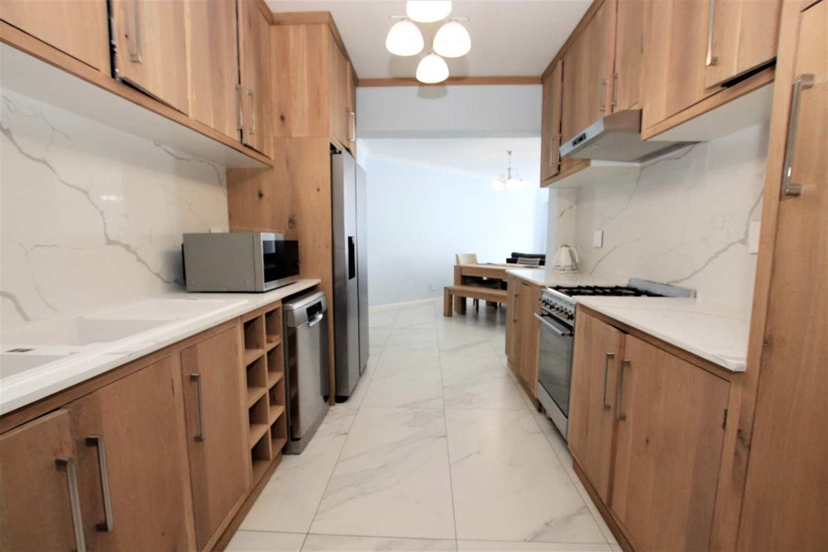 Hendra Estates - Stunning Pet-Friendly Duplex For Sale In Prime Umhlanga - Photo 2