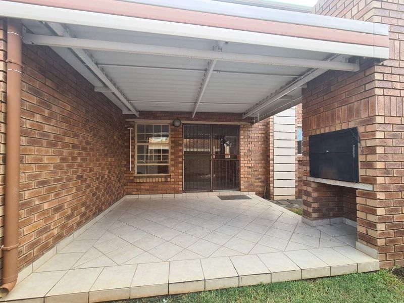 Perfect lock up and go available from September 2026! - Photo 5